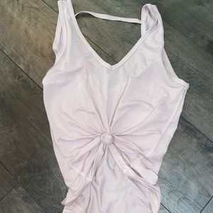 Mesh breathable workout top